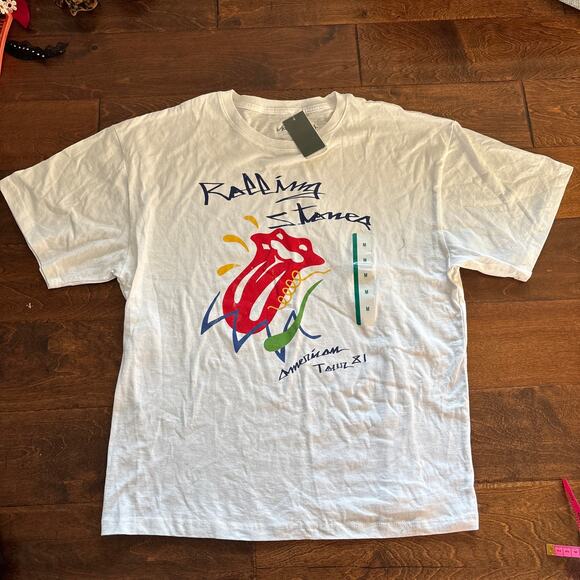 NWT The Rolling Stones Oversized Short Sleeve Graphic T-Shirt White Women's M - Picture 2 of 5